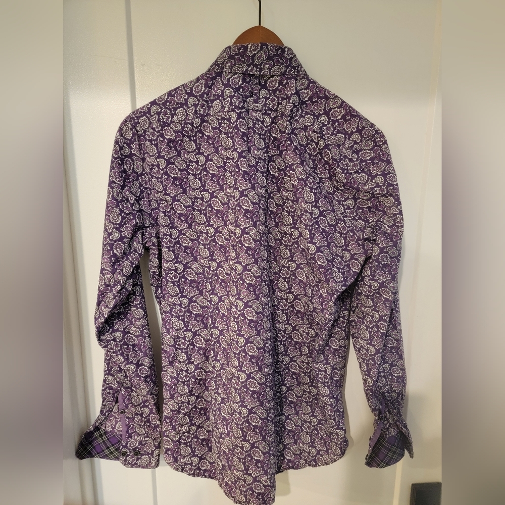 Small fitted long sleeved button down shirt purple paisley with plaid cuffs - Picture 3 of 6